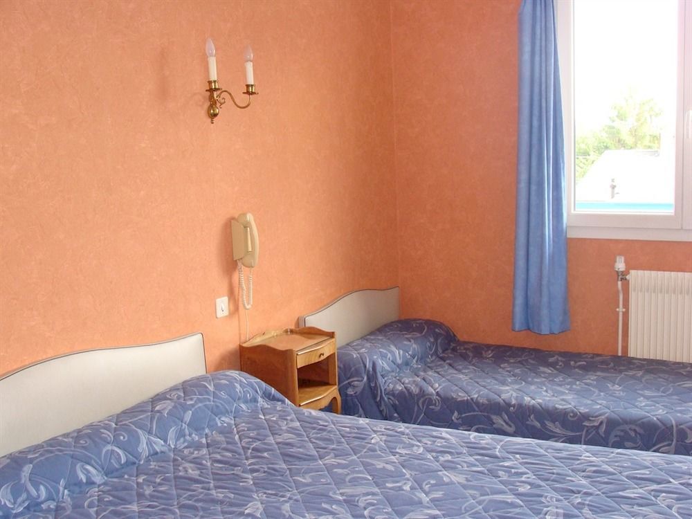 Hotel Le Flaubert Fougères Esterno foto