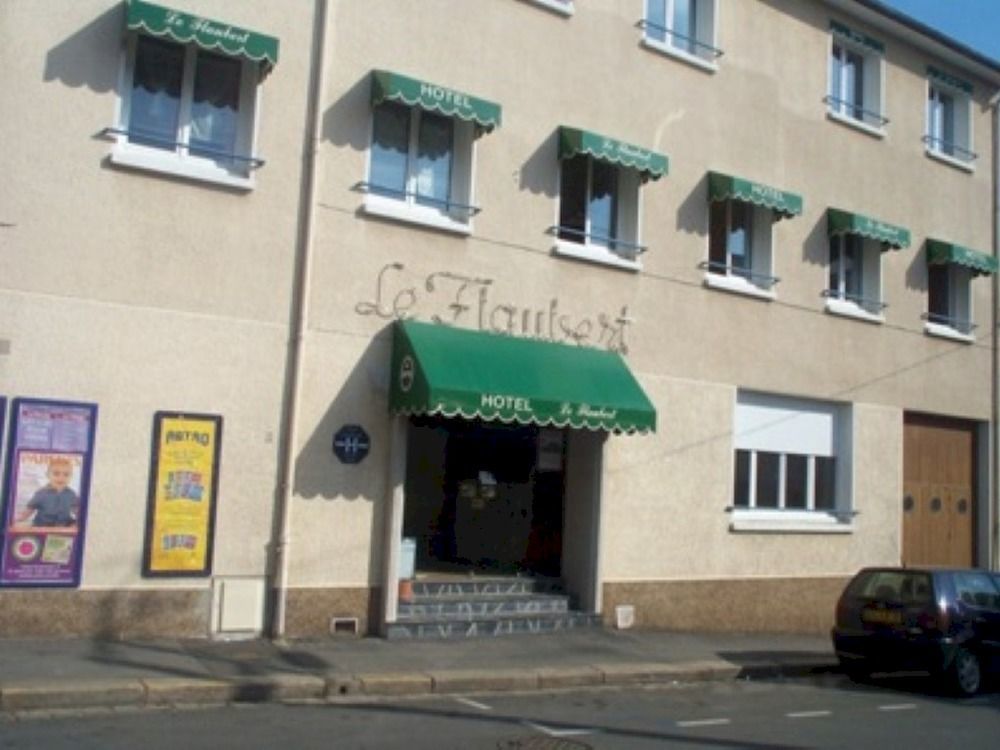 Hotel Le Flaubert Fougères Esterno foto